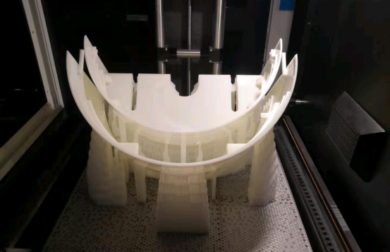 為什么要選擇SLA 3D打印機(jī)？使用SLA 3D打印機(jī)的好處有哪些？